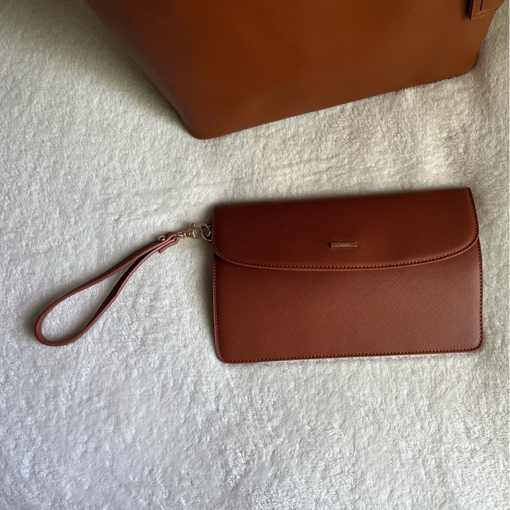 Brown Leather Tote and Clutch Set - Picture 4 of 6